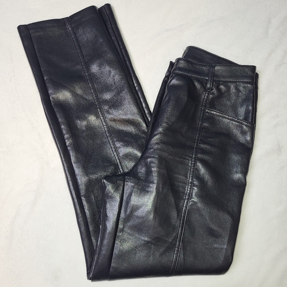 Wilfred Aritzia Vegan Leather Pants Women's Size 4 Black Straight Leg - Picture 10 of 10